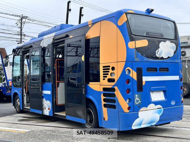 Hino PONCHO 2009-02 7223528-5