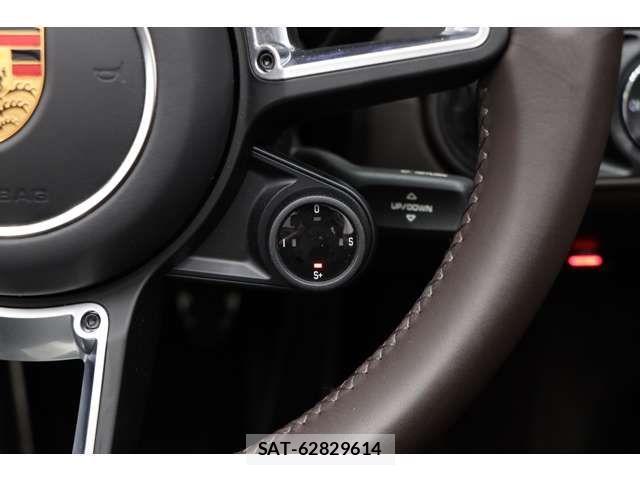 Porsche 718 Boxster 2020-09 902906-3