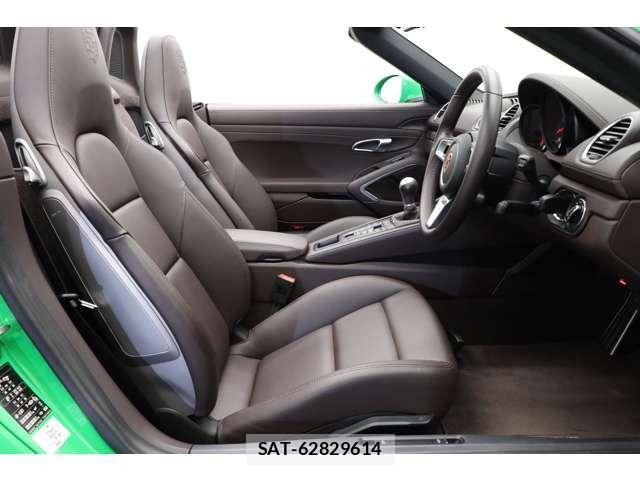 Porsche 718 Boxster 2020-09 902906-6