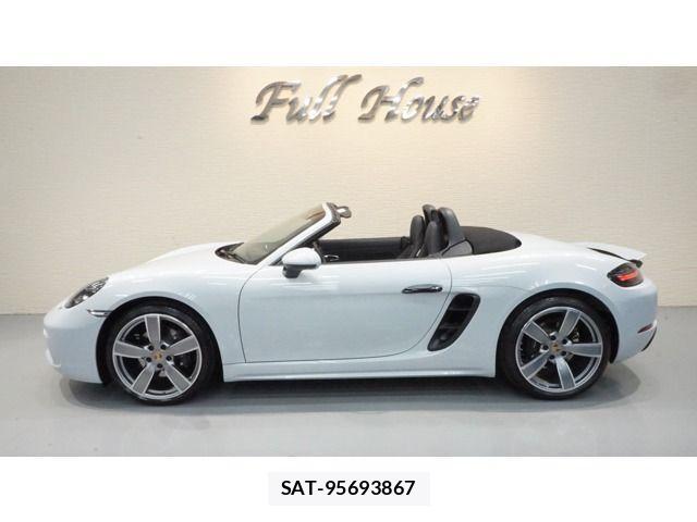 Porsche 718 Boxster 2024-06 3016007-0