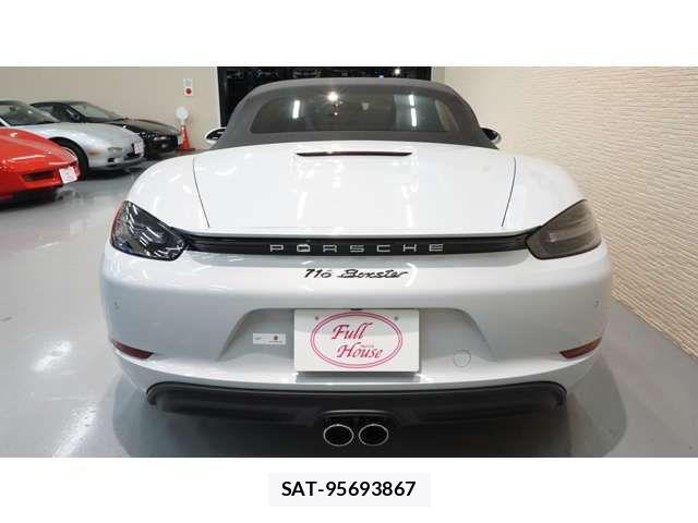 Porsche 718 Boxster 2024-06 3016007-10