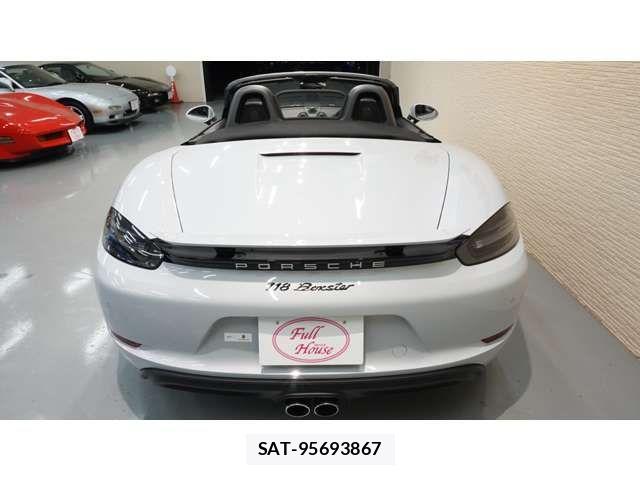 Porsche 718 Boxster 2024-06 3016007-14