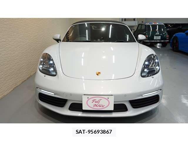 Porsche 718 Boxster 2024-06 3016007-6