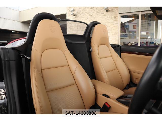 Porsche 718 Boxster 2016-08 6752846-12
