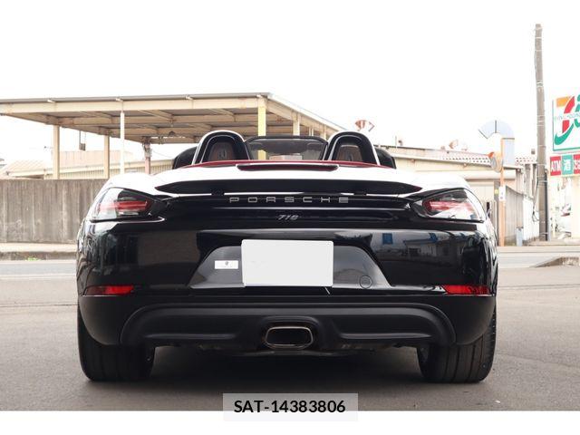 Porsche 718 Boxster 2016-08 6752846-2