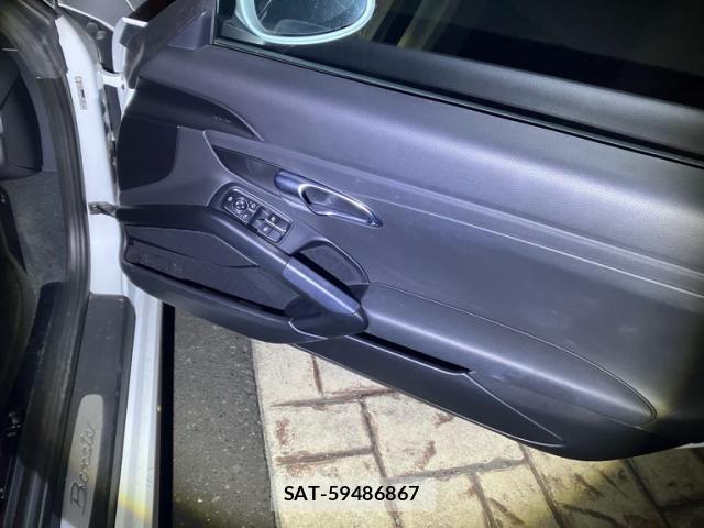 Porsche 718 Boxster 2017-12 7223530-13