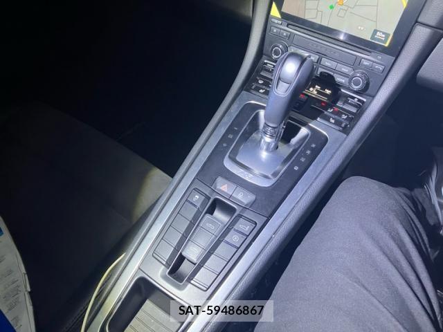 Porsche 718 Boxster 2017-12 7223530-26