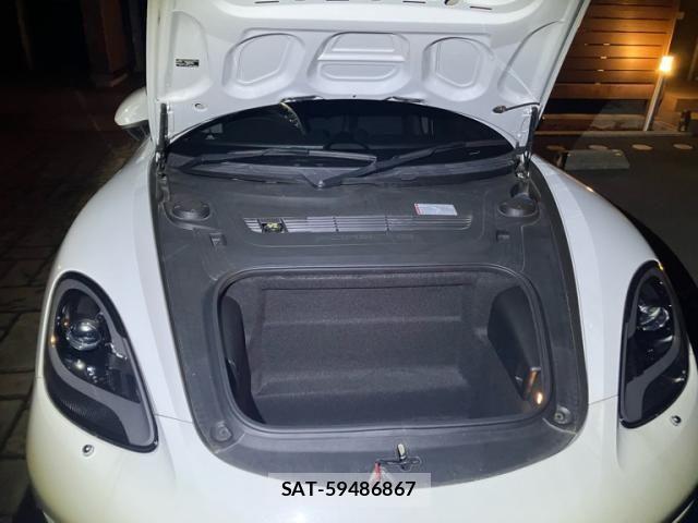 Porsche 718 Boxster 2017-12 7223530-28