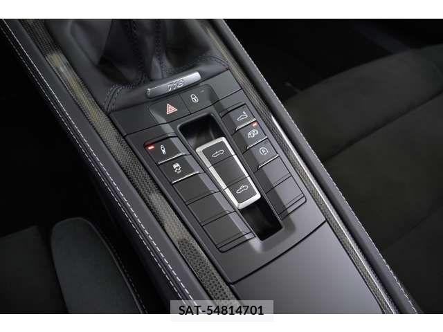 Porsche 718 Boxster 2022-12 7223531-9