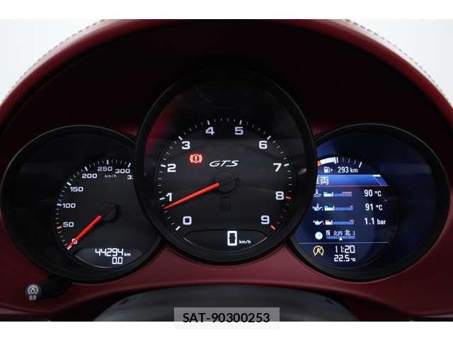 Porsche 718 Boxster 2021-01 7359295-1