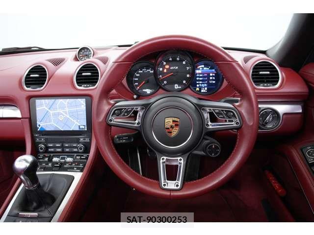 Porsche 718 Boxster 2021-01 7359295-2