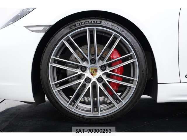 Porsche 718 Boxster 2021-01 7359295-3