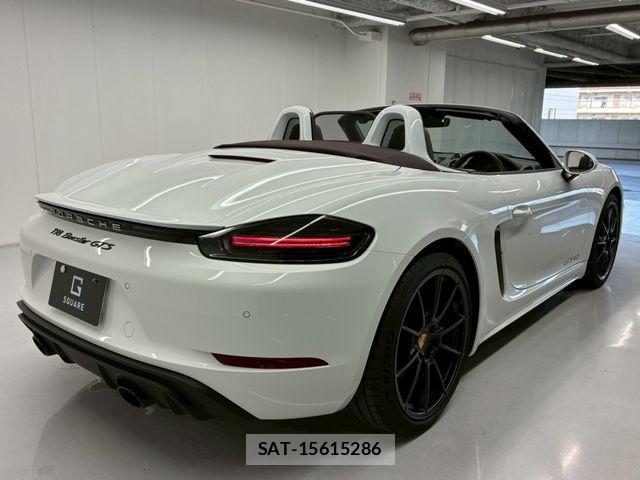 Porsche 718 Boxster 2024-09 7456761-12