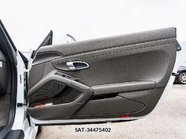 Porsche 718 Boxster 2017-12 7878768-21