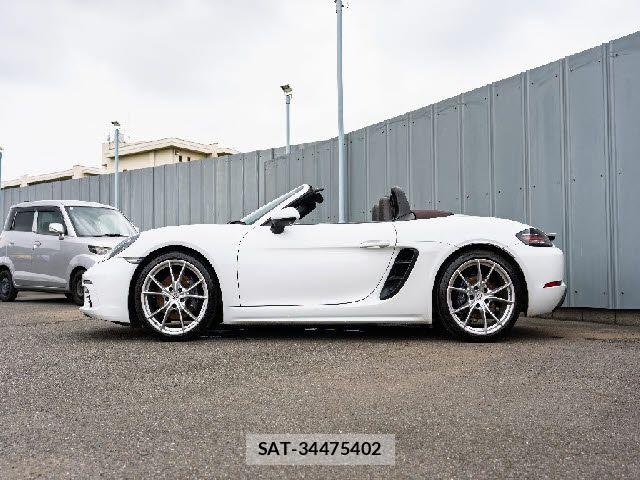 Porsche 718 Boxster 2017-12 7878768-27