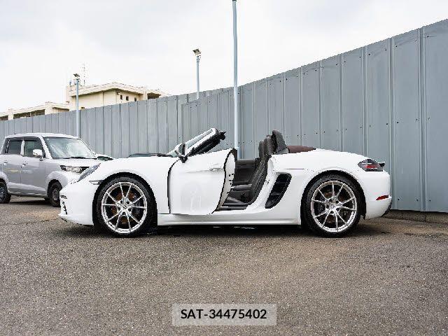 Porsche 718 Boxster 2017-12 7878768-28