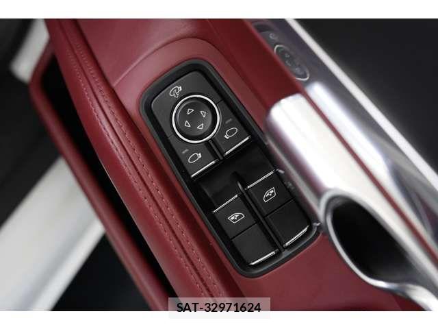 Porsche 718 Boxster 2018-12 7903225-16