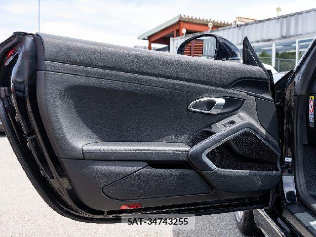 Porsche 718 Boxster 2017-03 8075116-20