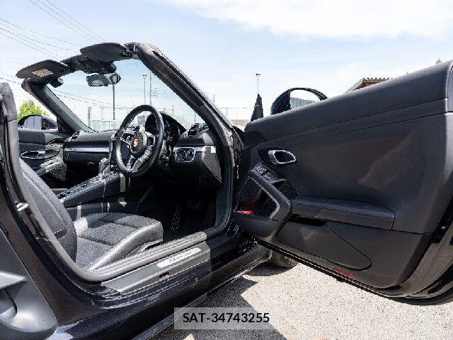 Porsche 718 Boxster 2017-03 8075116-24