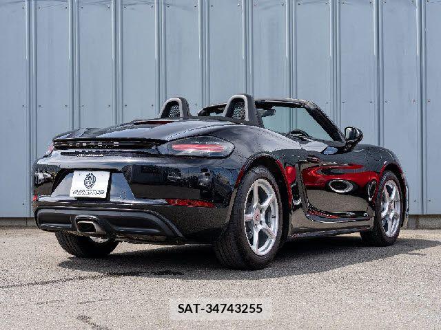 Porsche 718 Boxster 2017-03 8075116-4