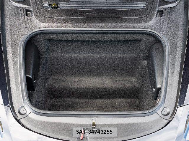 Porsche 718 Boxster 2017-03 8075116-5