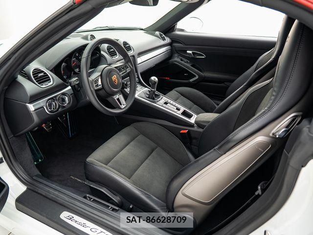 Porsche 718 Boxster 2025-06 8101193-18