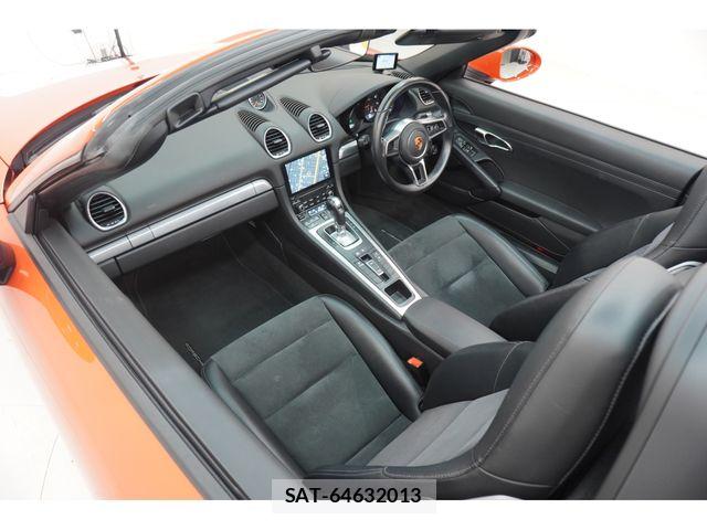 Porsche 718 Boxster 2017-01 8246331-12