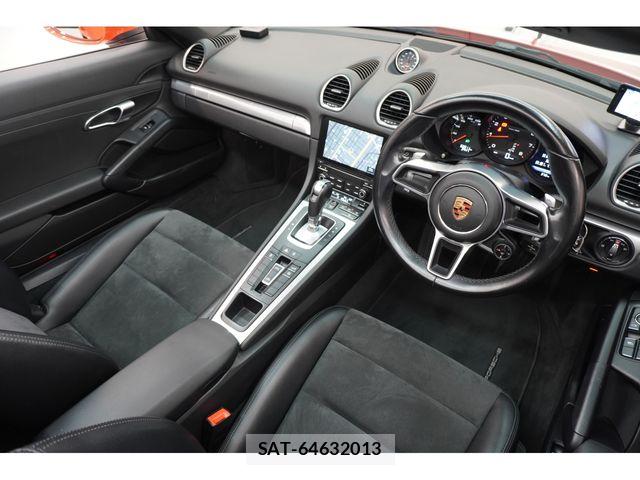 Porsche 718 Boxster 2017-01 8246331-25