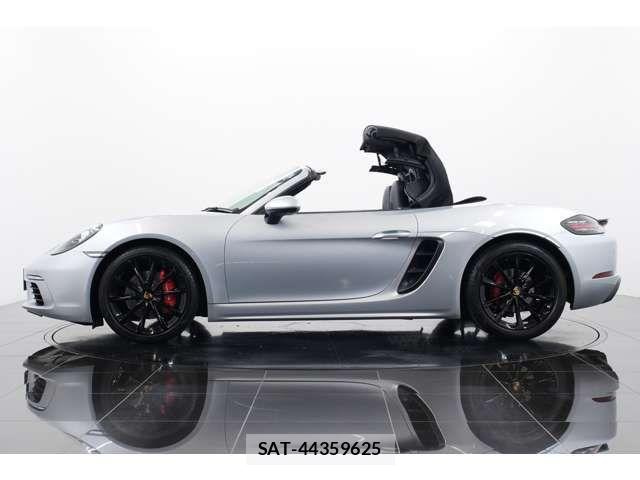 Porsche 718 Boxster 2017-03 8686280-2