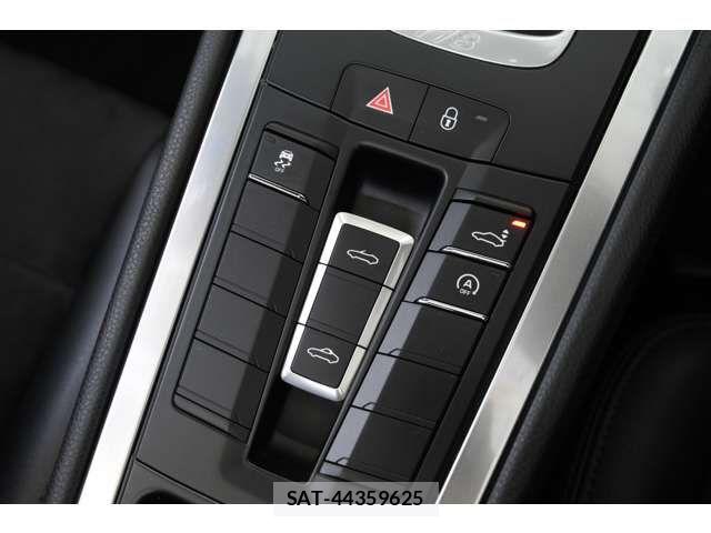 Porsche 718 Boxster 2017-03 8686280-8