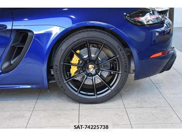 Porsche 718 Cayman 2020-09 493730-11