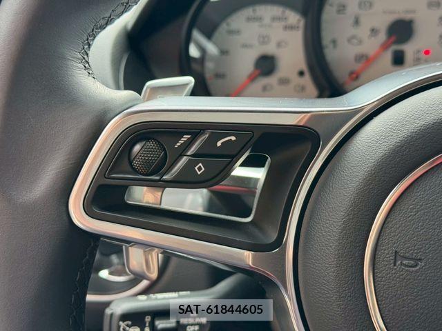 Porsche 718 Cayman 2024-03 1042641-10
