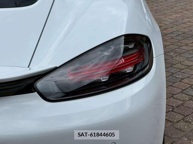 Porsche 718 Cayman 2024-03 1042641-21
