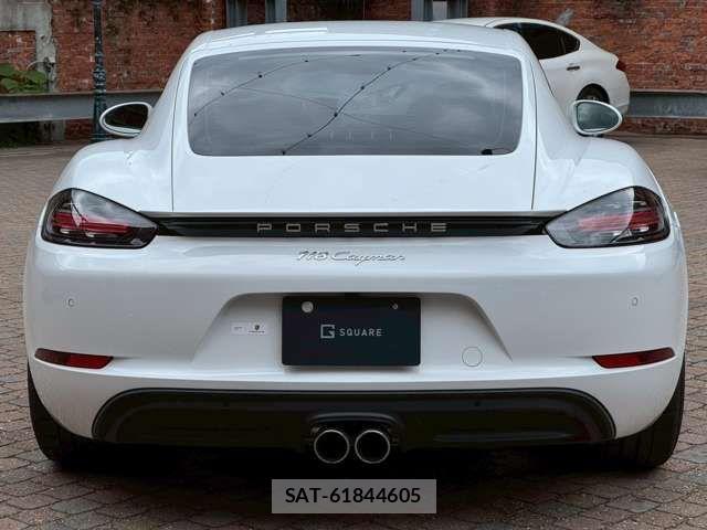 Porsche 718 Cayman 2024-03 1042641-4