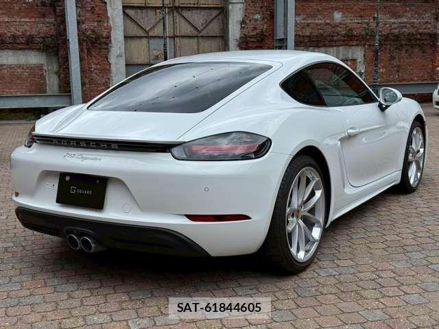 Porsche 718 Cayman 2024-03 1042641-5