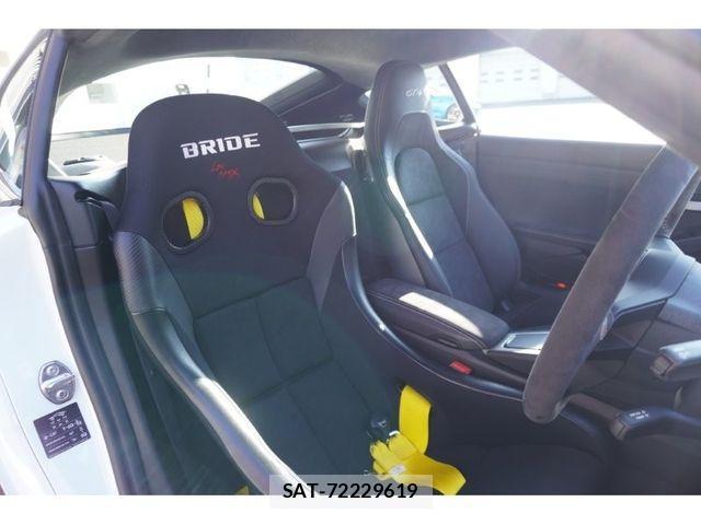 Porsche 718 Cayman 2020-12 2352575-18