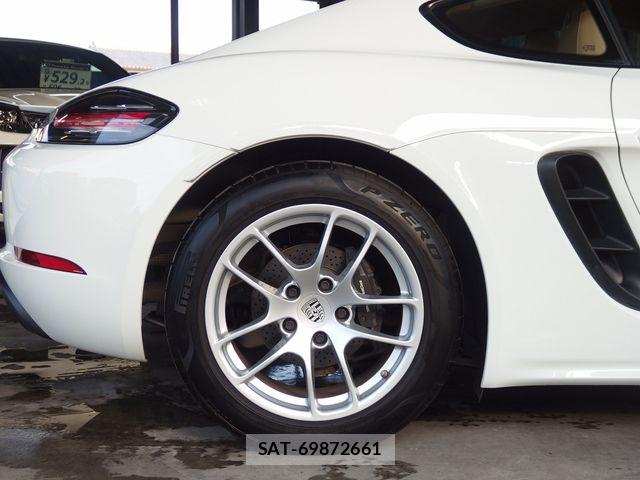 Porsche 718 Cayman 2017-01 6016018-11