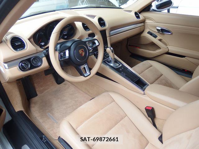 Porsche 718 Cayman 2017-01 6016018-1