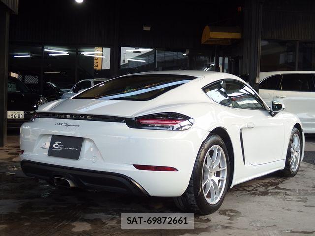 Porsche 718 Cayman 2017-01 6016018-2