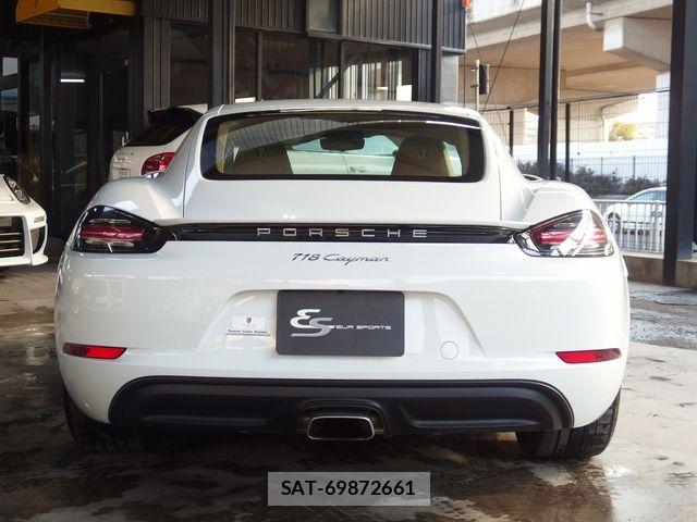 Porsche 718 Cayman 2017-01 6016018-6