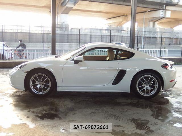 Porsche 718 Cayman 2017-01 6016018-8