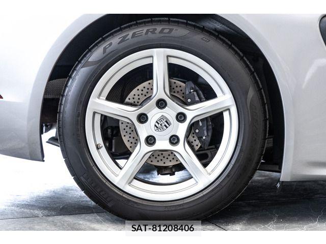 Porsche 718 Cayman 2018-03 6272571-11