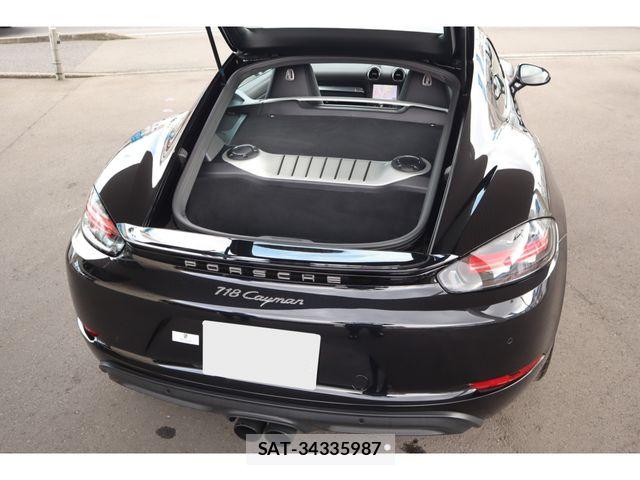 Porsche 718 Cayman 2019-06 6673138-16