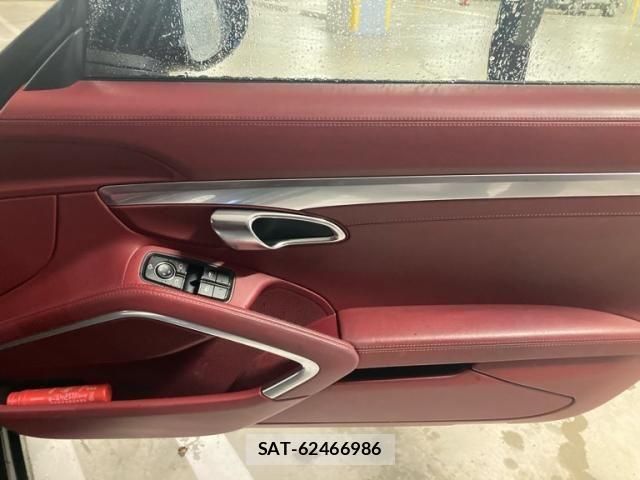 Porsche 718 Cayman 2017-11 7021233-10