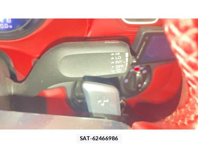 Porsche 718 Cayman 2017-11 7021233-16
