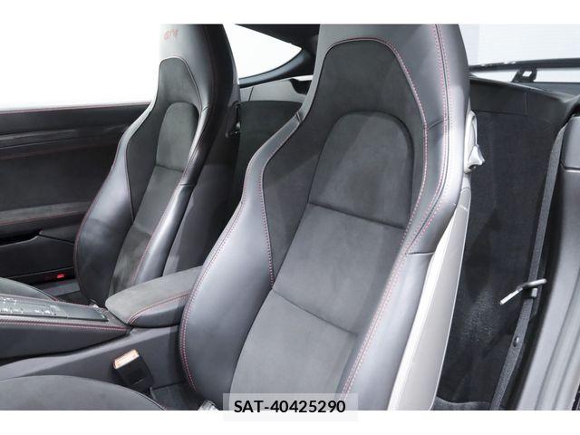 Porsche 718 Cayman 2021-04 7456760-9