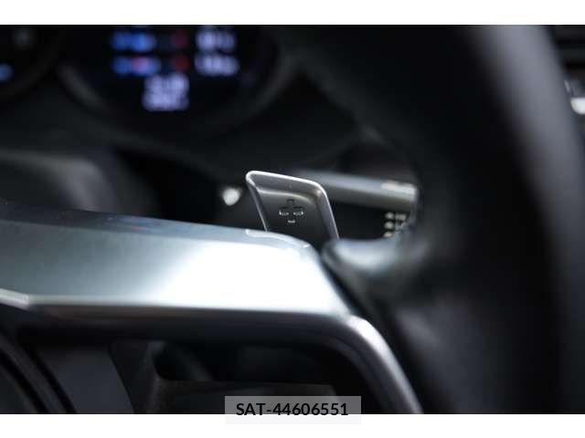 Porsche 718 Cayman 2018-03 7509681-11