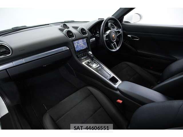 Porsche 718 Cayman 2018-03 7509681-3