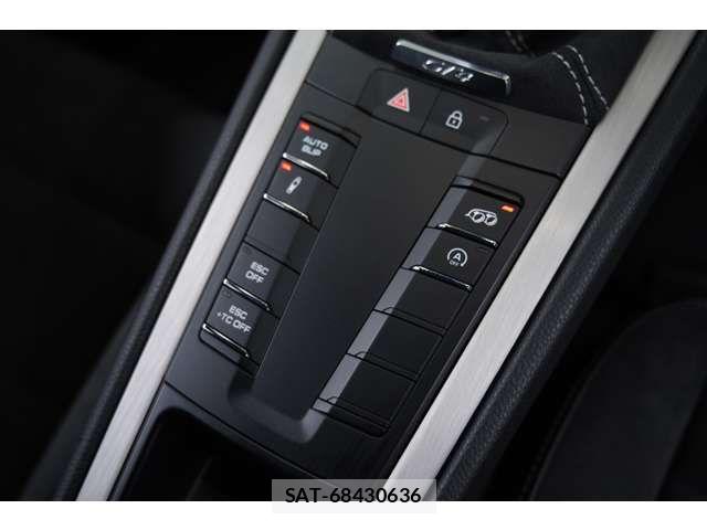 Porsche 718 Cayman 2021-03 7509663-14