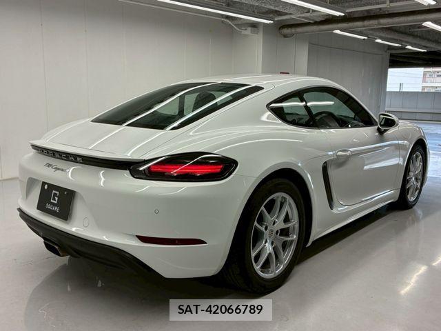 Porsche 718 Cayman 2019-10 7619180-12